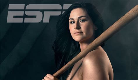 lauren chamberlain nude|Lauren Chamberlain poses in ESPNs Body Issue to inspire。